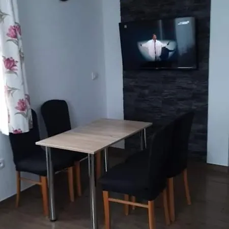 Trzy Szczescia Homestay *